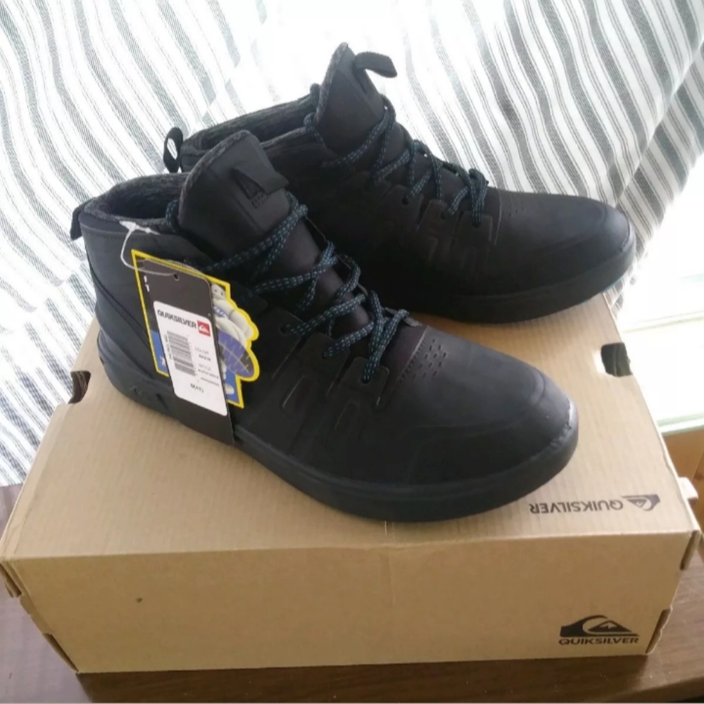 Quicksilver mid top patrol shoe boot waterproof 7